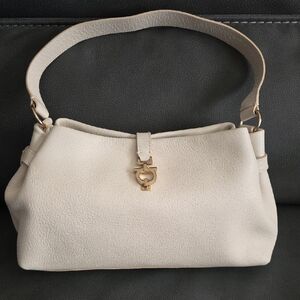 Salvatore Ferragamo Cream Shoulder Bag